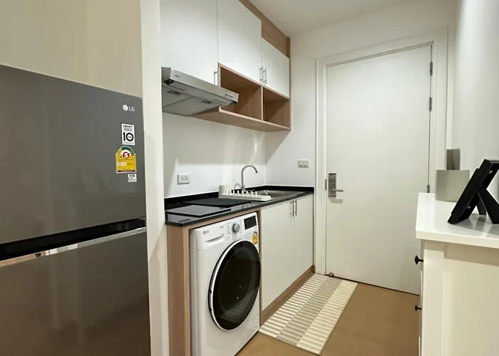 6th Avenue Sukhumvit Bkk 409 Bts Asoke Nana Mrt Sukhumvit * バンコク都